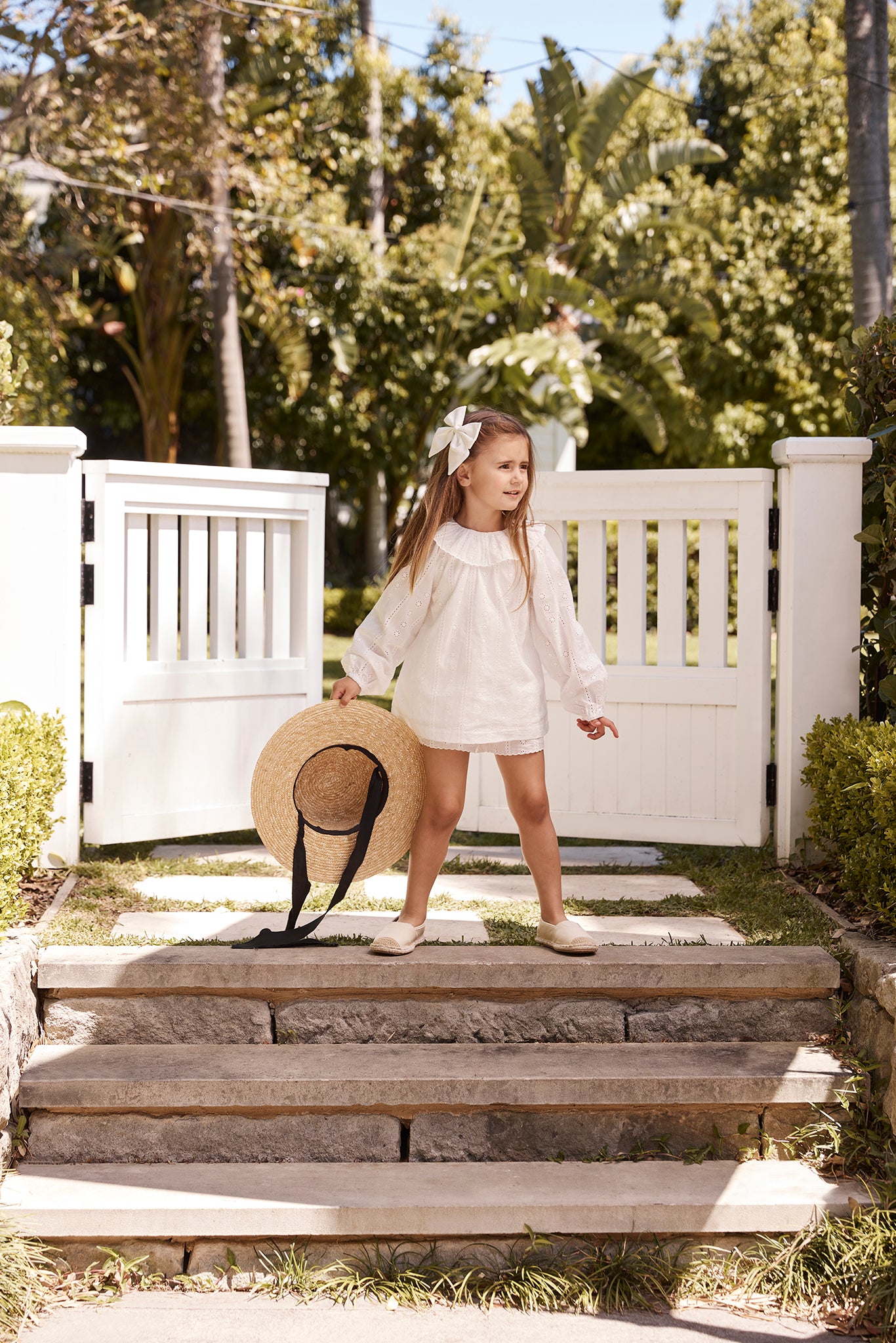 Little Flounced Collar Blouse