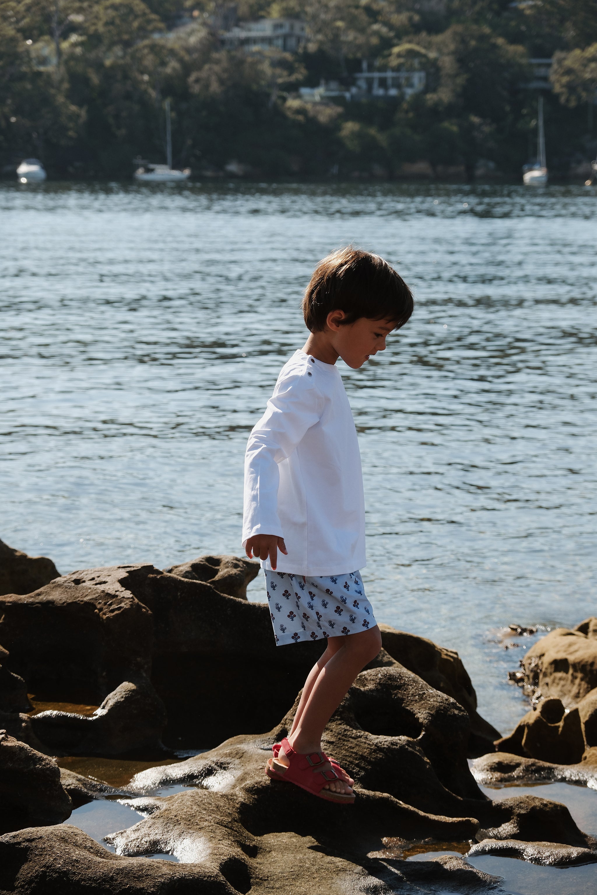 LITTLE BLUE TWO TONED SHORT