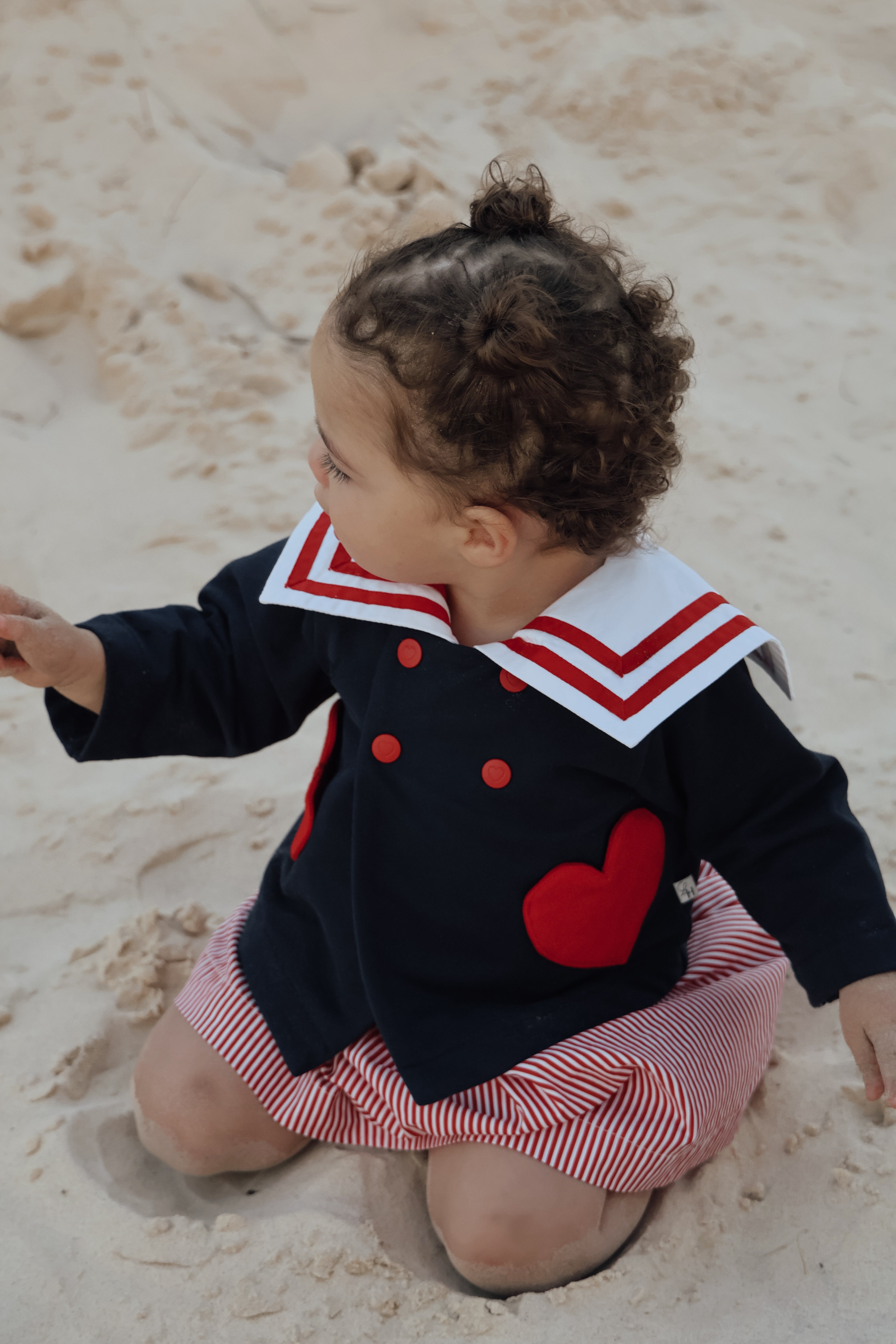 Little navy heart Cardi