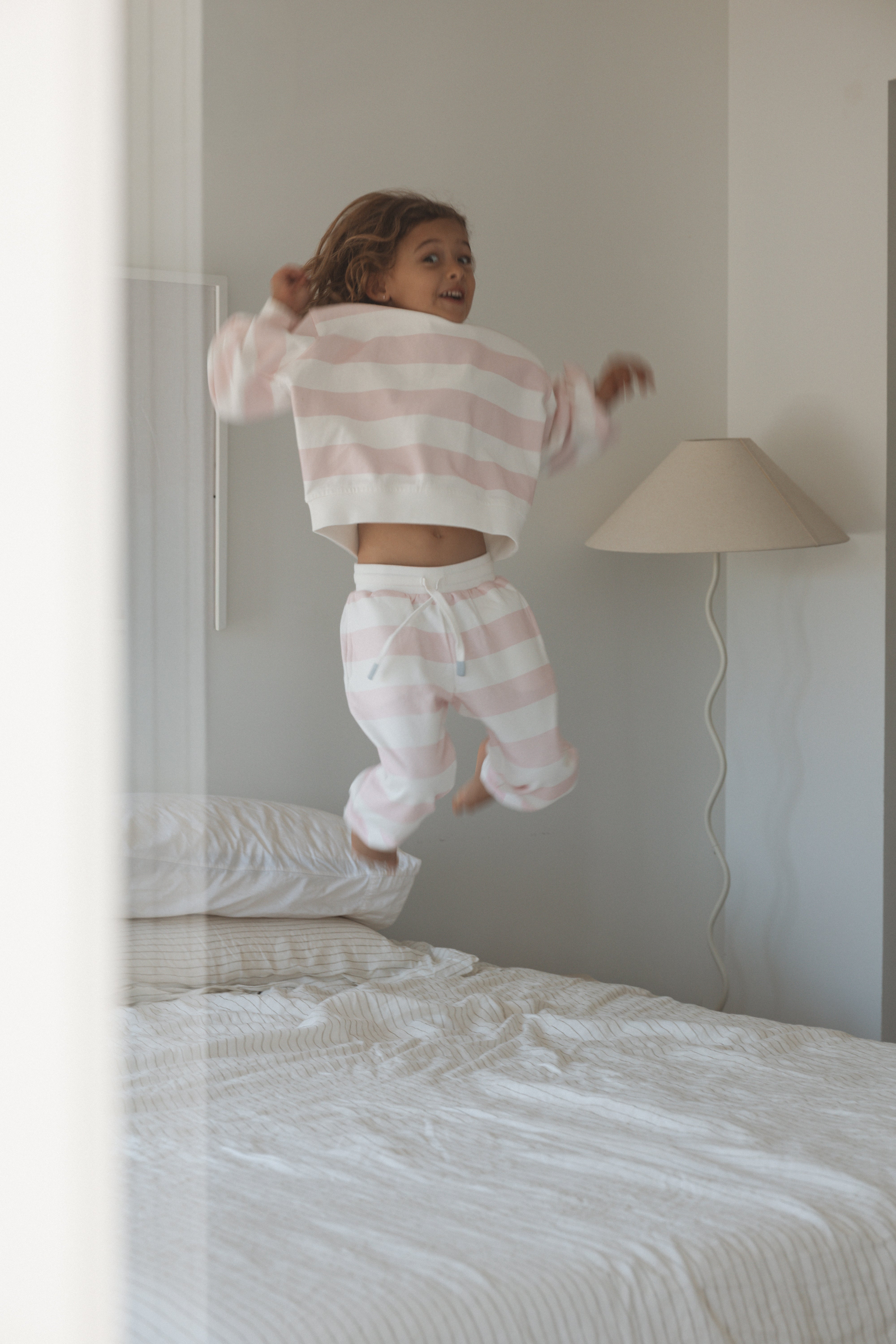 LITTLE PINK CREWNECK SWEAT TOP