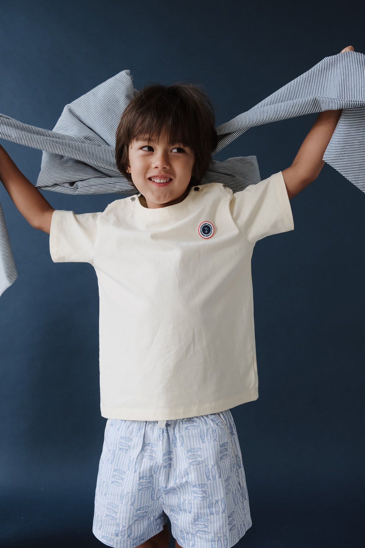 LITTLE YELLOW BOAT NECK S/S TEE