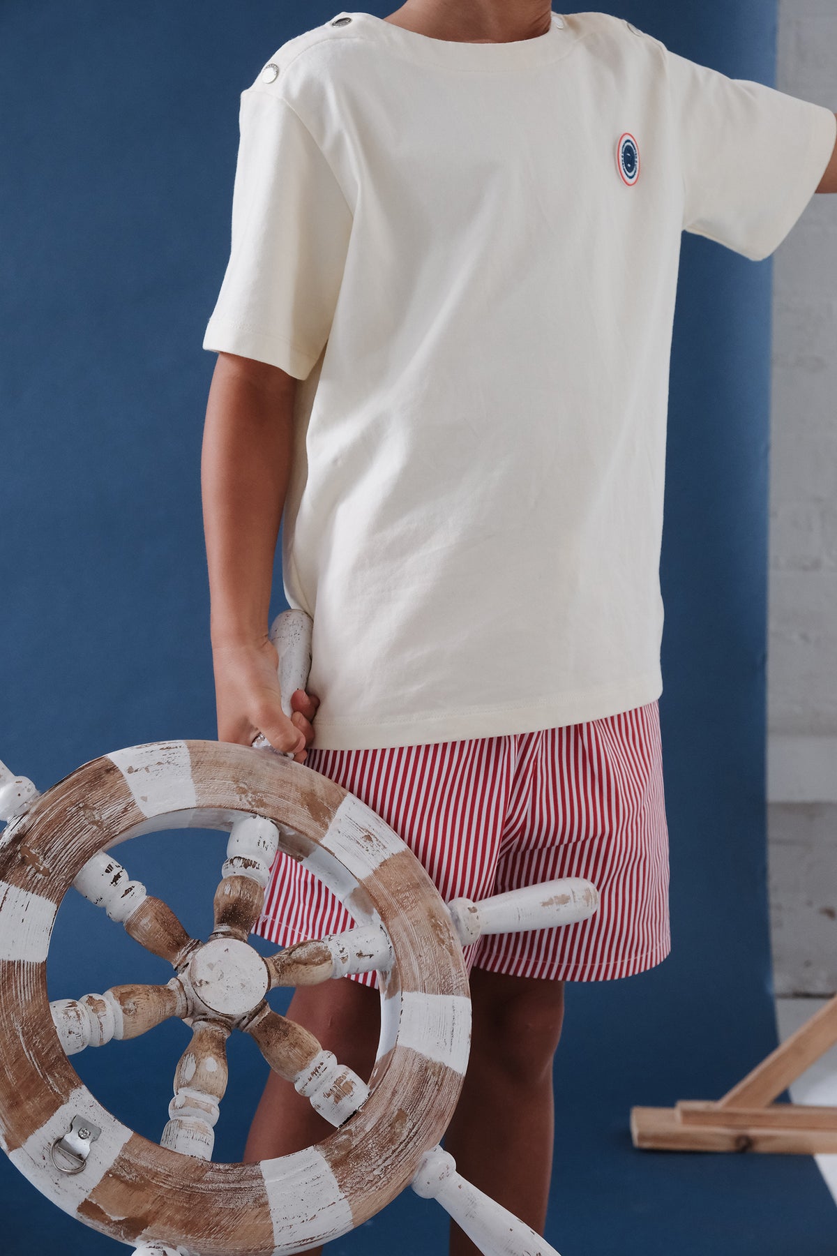 LITTLE YELLOW BOAT NECK S/S TEE